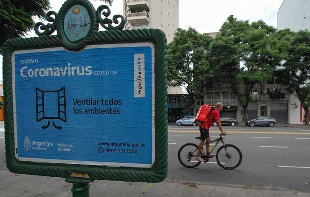 Аргентина посилює карантин у столиці