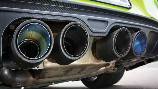 В Украине владельцам старых авто готовят неприятности: кому и за что придется платить