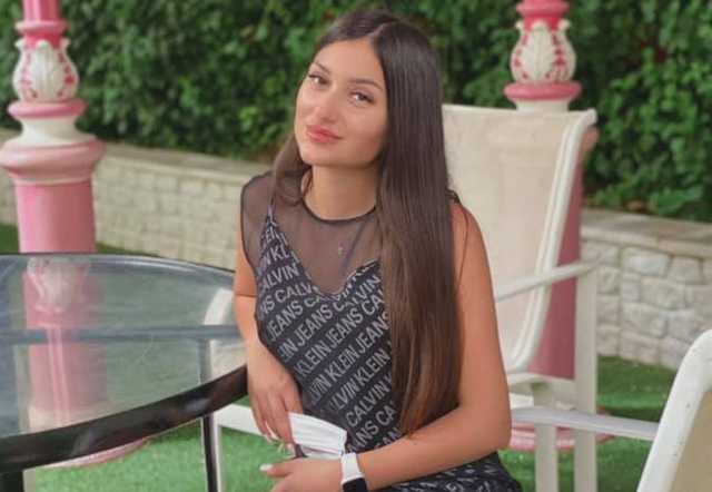 Чиновница Сариджа рассекала по Киеву на "красный" и хвасталась нарушением ПДД на видео