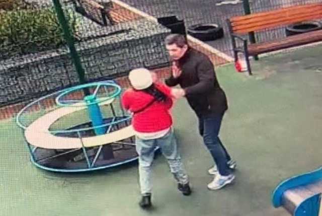 Сотрудник Офиса президента попал в скандал с детьми