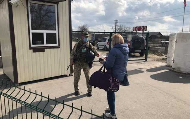 Із семи КПВВ на Донбасі повноцінно працює лише один, – ДПСУ