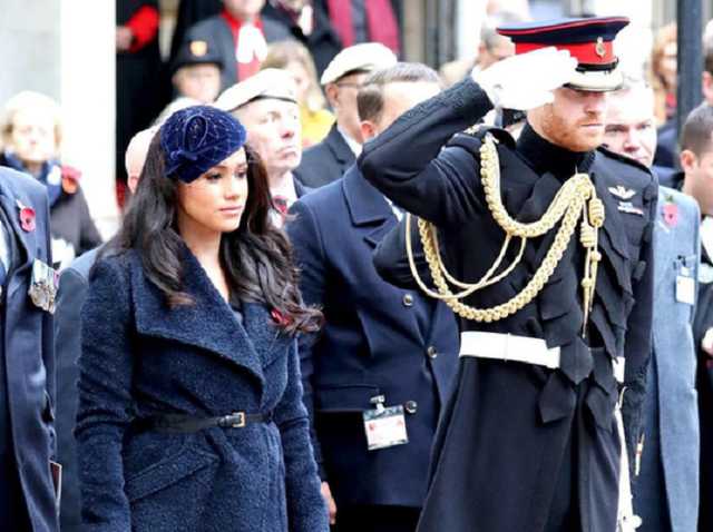 Меган Маркл вшанувала пам’ять принца Філіпа особливим вінком із запискою