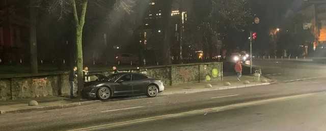 В Киеве разбили элитный Porsche за $180 000