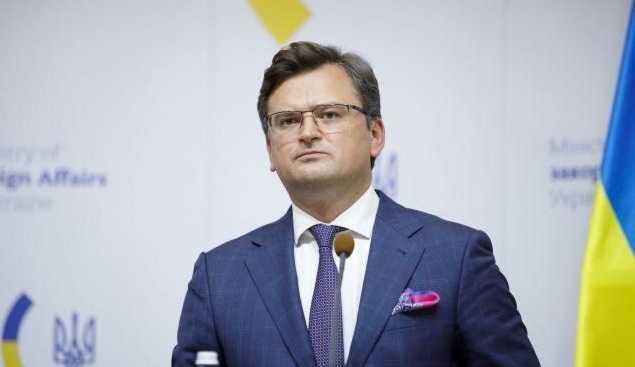 Украинским военным запретили отвечать на провокации боевиков на Донбассе, - Кулеба