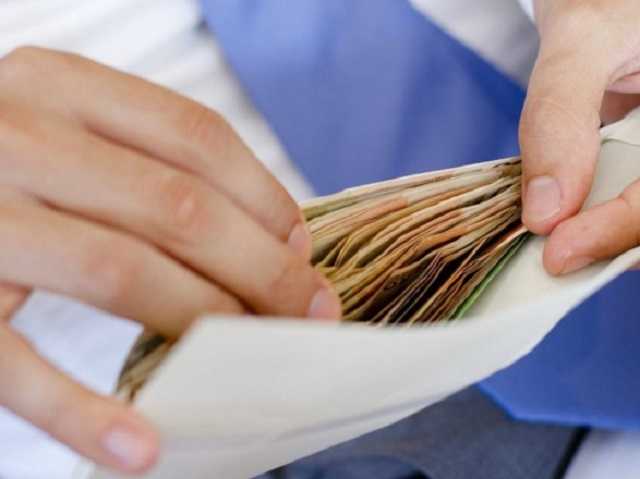 20% зайнятого населення працює у тіні