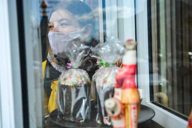 Епифаний призвал надевать маски и соблюдать дистанцию во время богослужений на Пасху