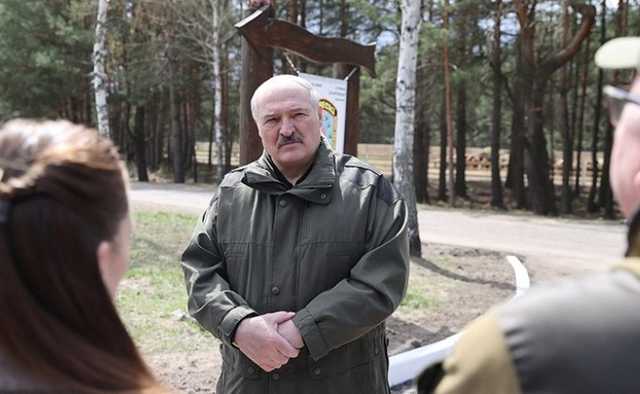 Снайперу обещали 1 млн долларов. Лукашенко раскрыл подробности плана "переворота" и "покушения"