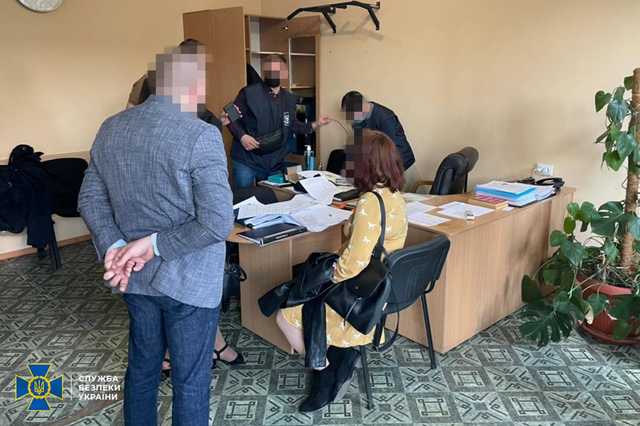 В Павлограде полицейские торговали наркотиками