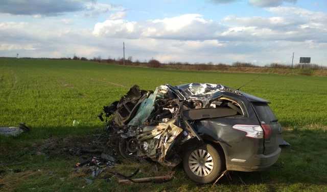 На Волині внаслідок ДТП загинули двоє дітей та їх батько