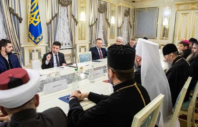 Зеленский попросил глав церквей обратиться с посланием о соблюдении тишины на Донбассе