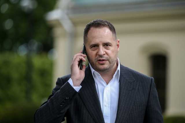 Ермак против Тимошенко: кто теперь "рулит" месседжами "слуг"