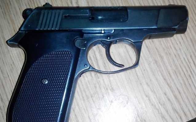 На Дніпропетровщині пенсіонер застрелився з газового пістолета