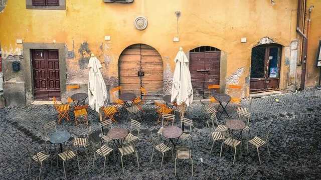 В Греции после карантина открылись кафе и рестораны