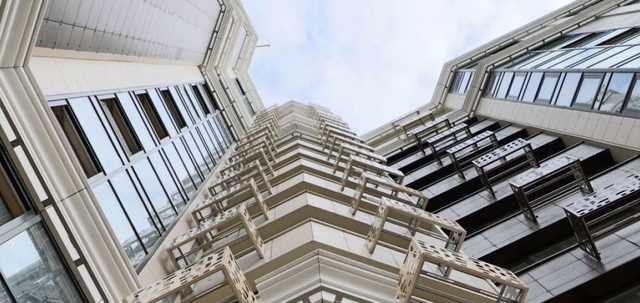 Будівельна піраміда в Івано-Франківську: людям ніде жити, а у забудовника шикарне життя