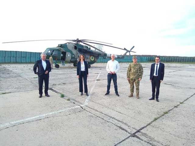 Главы МИД Бельгии, Нидерландов и Люксембурга посетили КПВВ "Счастье" в зоне ООС