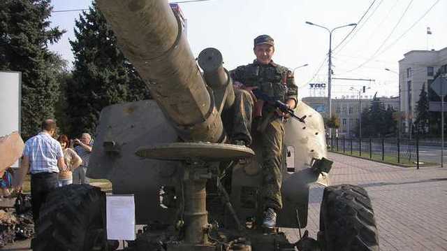 Стали известны имена боевиков, которые пытали украинских военных