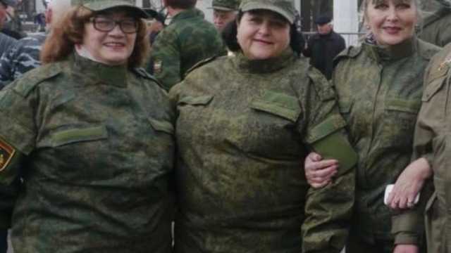 В России озвучили «главную проблему» террористов на Донбассе: призывают даже девушек