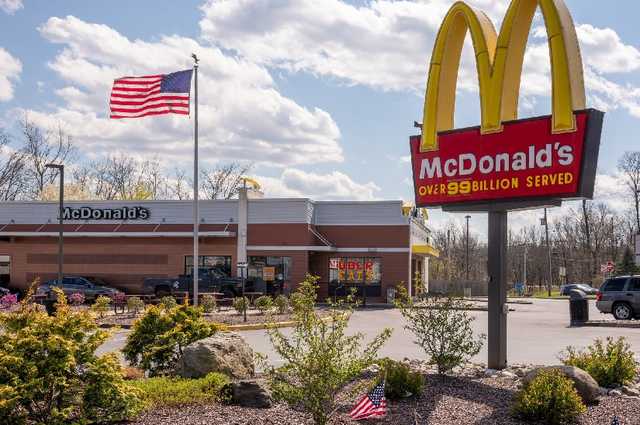 Працівники McDonald`s у США планують страйкувати по всій країні