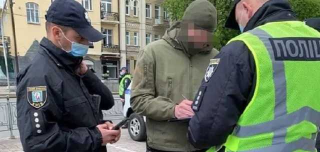 В Киеве 16-летний юноша бросал ветеранам нацистское приветствие: полиция составила протокол