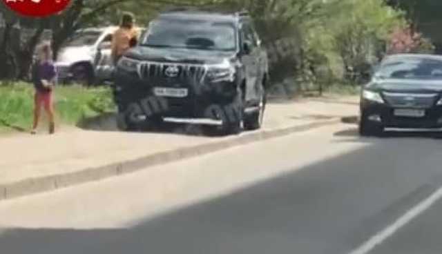 Главное, что ему удобно: в Киеве "герой парковки" отметился хамской выходкой