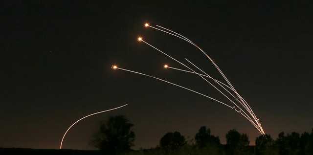 Появились видео перехвата ракет ХАМАСа, выпущенных по Израилю