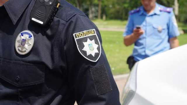 Мужчина на авто открыл стрельбу в сторону детей на Закарпатье