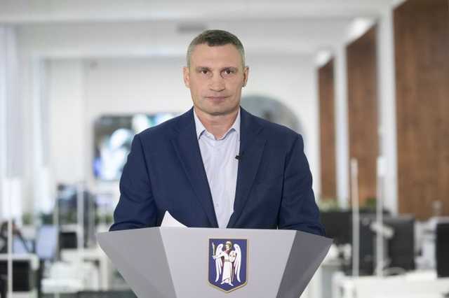 "Хтось купу г**на наклав, а мене тикають носом", – Кличко про обшуки у КМДА