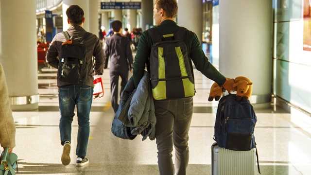 Количество вакансий для украинских заробитчан взлетело: куда и на какую работу зовут