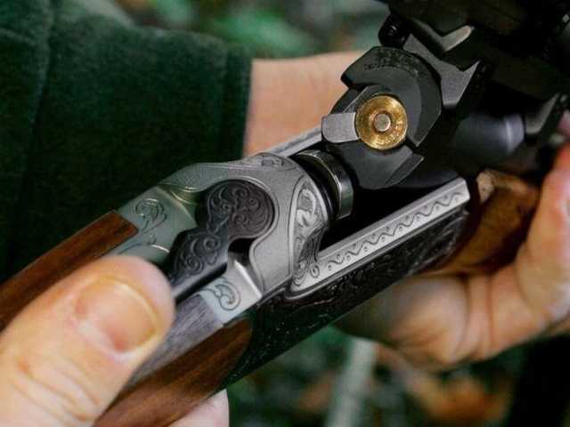 На Сумщині «феодал» незаконно захопив землю та погрожує селянам рушницею