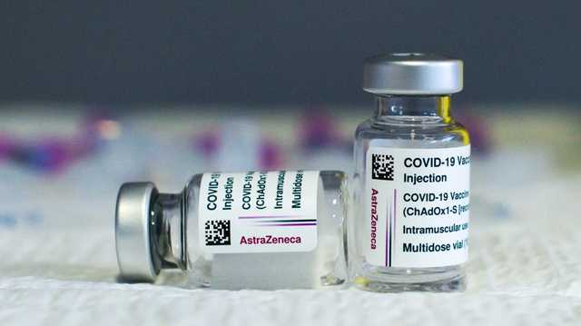 Япония официально одобрила вакцины Мoderna и AstraZeneca