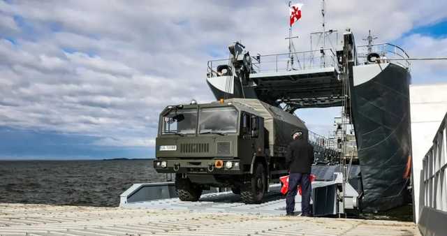 Польша перебросила в Эстонию военных и боевую технику