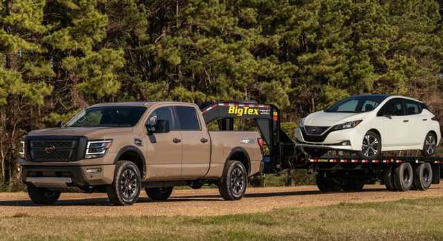 В США покупателям пикапа Nissan Titan в нагрузку отдают электрокар Nissan Leaf