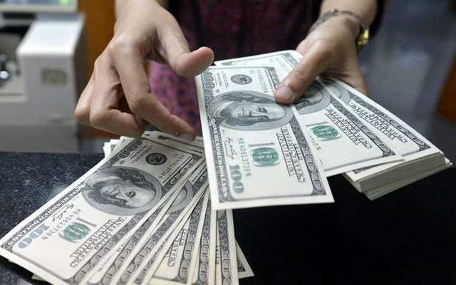 Налоговикам разрешили штрафовать фирмы за нарушения при валютных операциях