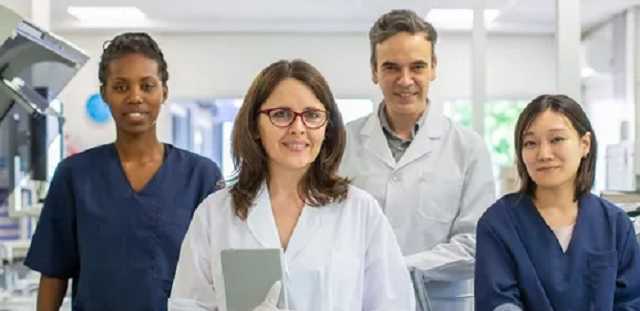 Украина может производить вакцины Pfizer: ученый назвал условие