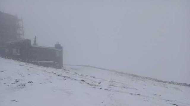 За несколько дней до лета Карпаты замело снегом