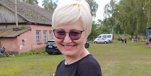 "Отправляйте детей группами": Ницой пригласила школьников на экскурсии и дала свой номер телефона