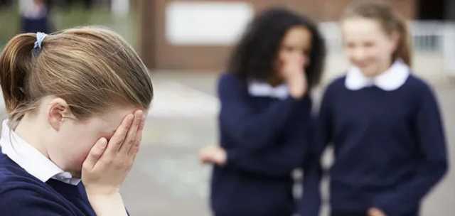 В Киеве подростки поиздевались над сверстницей, забив ее яйцами до черепно-мозговой травмы