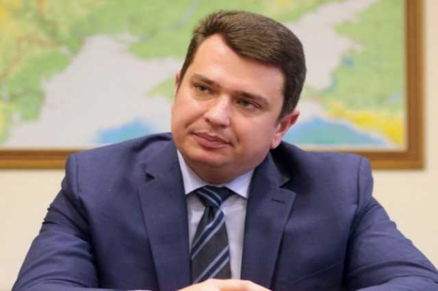 Сытник говорит, что попросил у СБУ “пленки Медведчука”. Там отмалчиваются