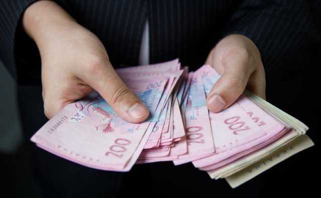 Второй раз за полгода завершена выплата "карантинных" 8 тысяч предпринимателям, - Шмыгаль