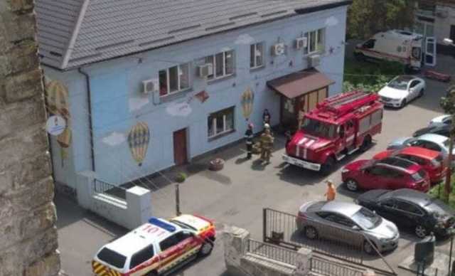 В Киеве мужчина пошел в ванную комнату и провалился вместе с полом