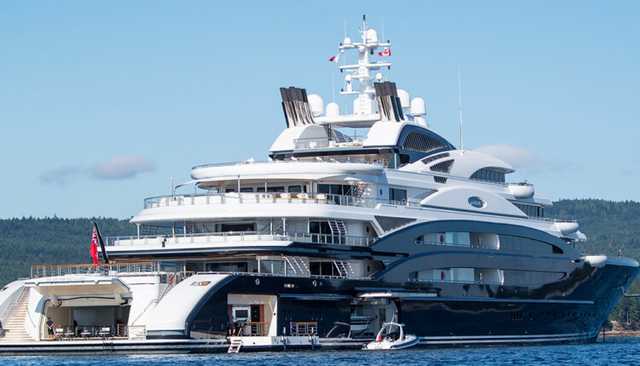 Стало известно, куда ходили яхты российских миллиардеров во время закрытого авиасообщения