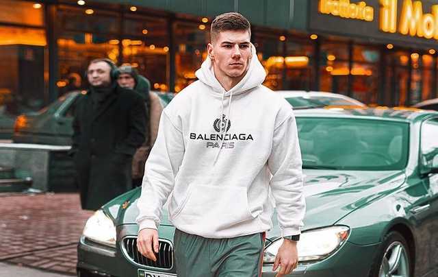 Украинский блогер ради ролика "подарил" ребенку IPhone, а потом потребовал обратно