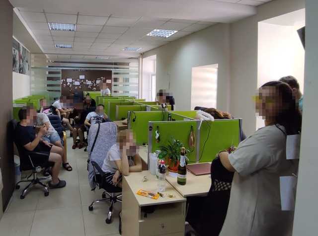 В Киеве задержали мошенников, вымогавших деньги за оформление онлайн-кредитов