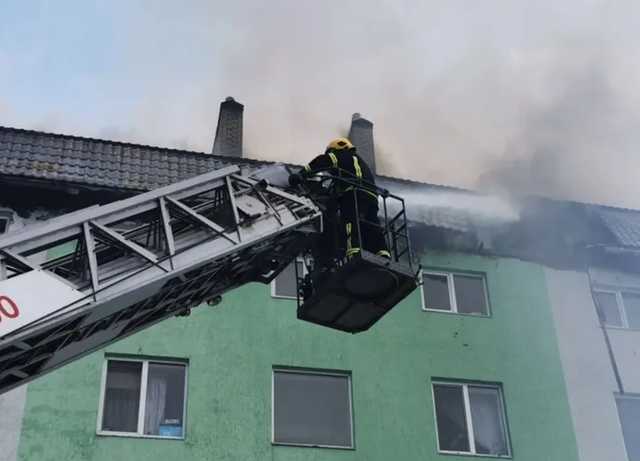 Убийство и поджoг в Белогородке: адвокат заявил о 30-часовой "пытке" над подозреваемым
