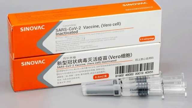 Власти Китая прокомментировали обвинения в шантаже Украины вакцинами