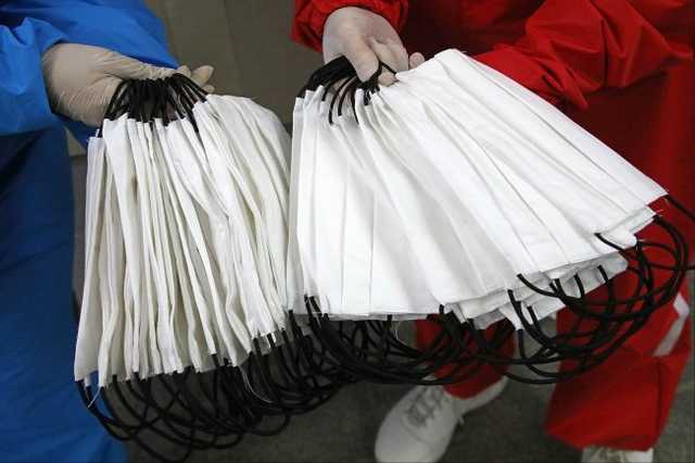 Не смотря на полную COVID-вакцинацию: ВОЗ призвал продолжать носить маски