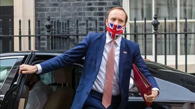 Великобритания расследует утечку записей с камер, которая привела к отставке главы минздрава