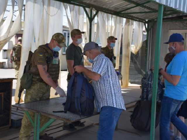 Тиждень роботи КПВВ: у Станиці Луганській збільшився пасажиропотік на 50%