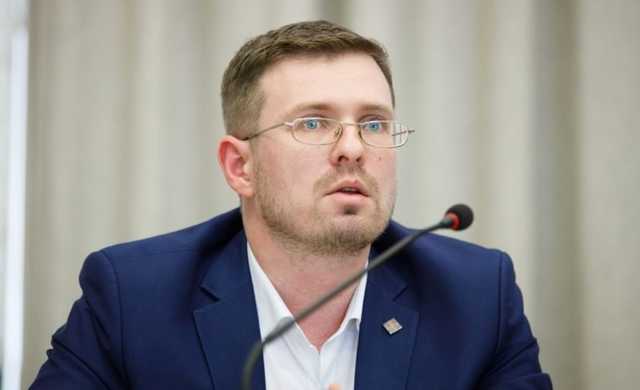 МОЗ пропонує запровадити обов’язкову COVID-вакцинацію, але не для всіх