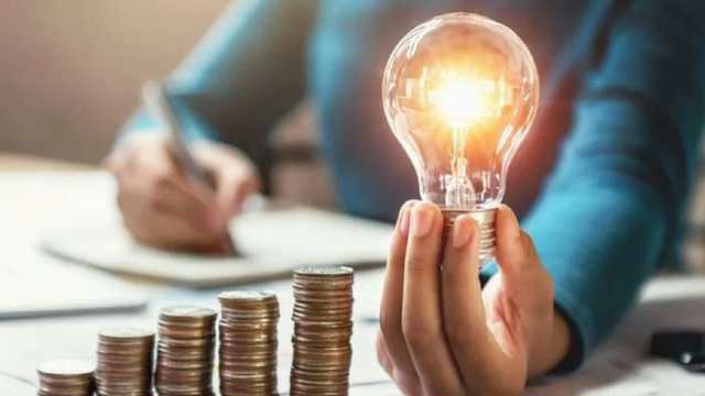 Кабмин заморозил тариф на электроэнергию до августа